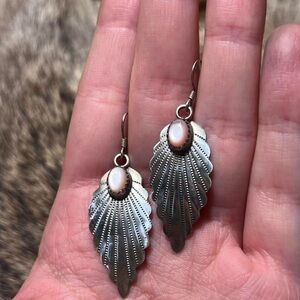 Vintage sterling silver Native American leaf/feather earrings